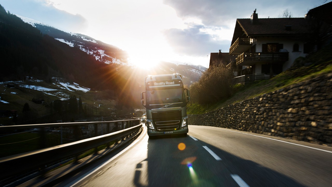 Volvo FH drivin into the sunset